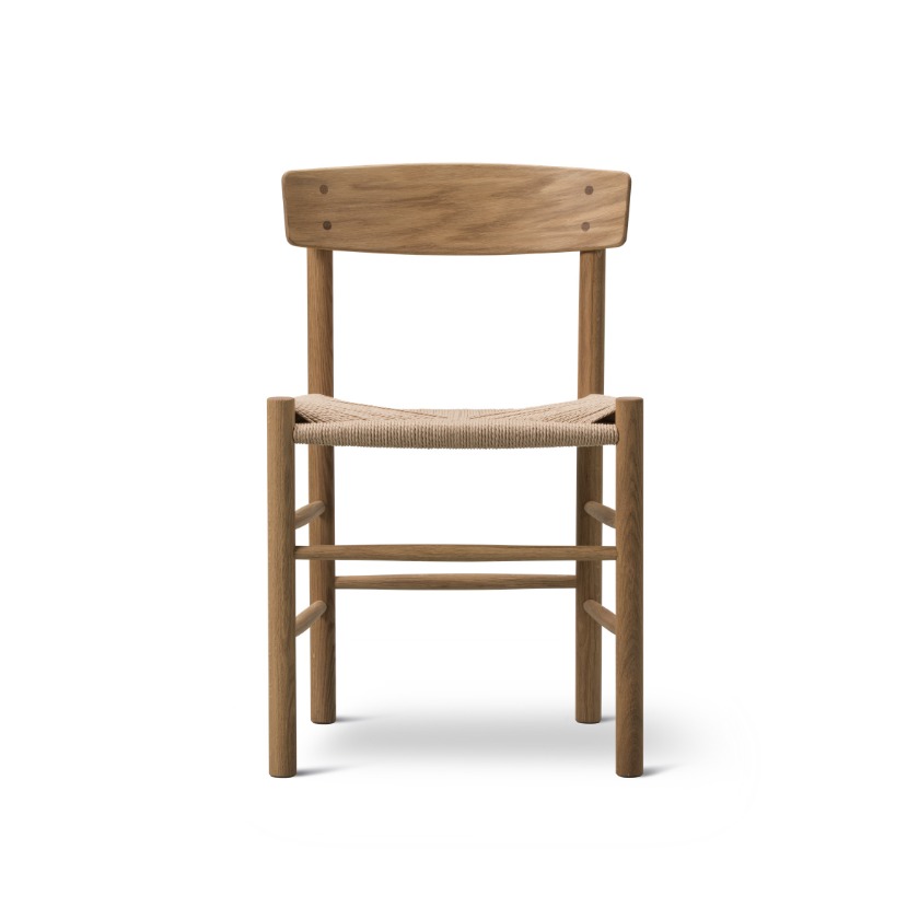 J39 The People's Chair