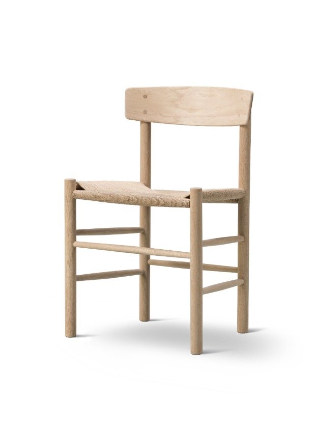 J39 The People's Chair