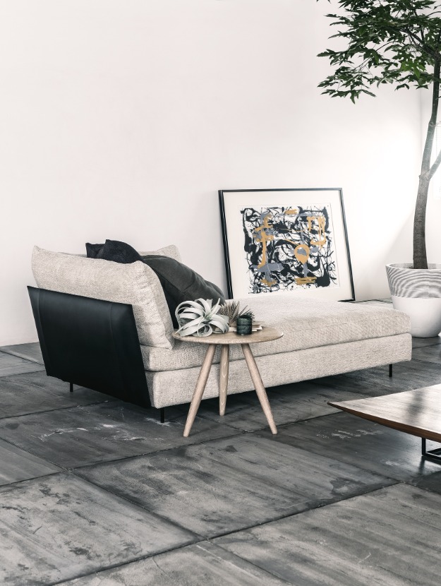 Light Field Chaise Lounge